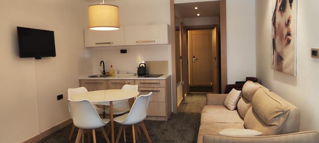 Studio Family Snow White