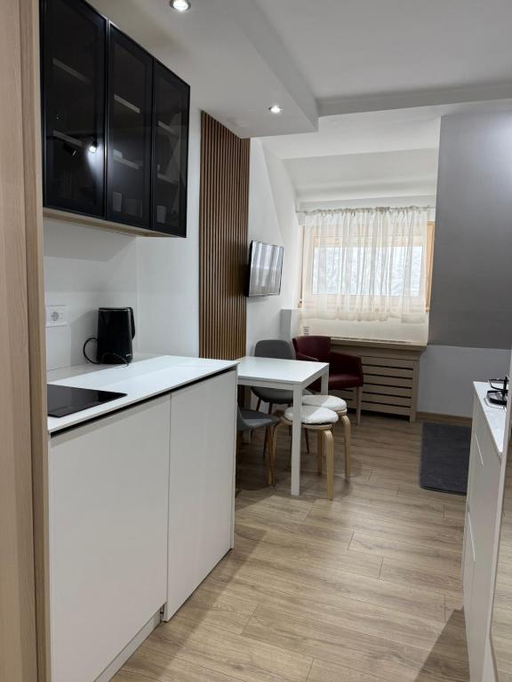 Studio Angella Triple Snow White - Photo 2