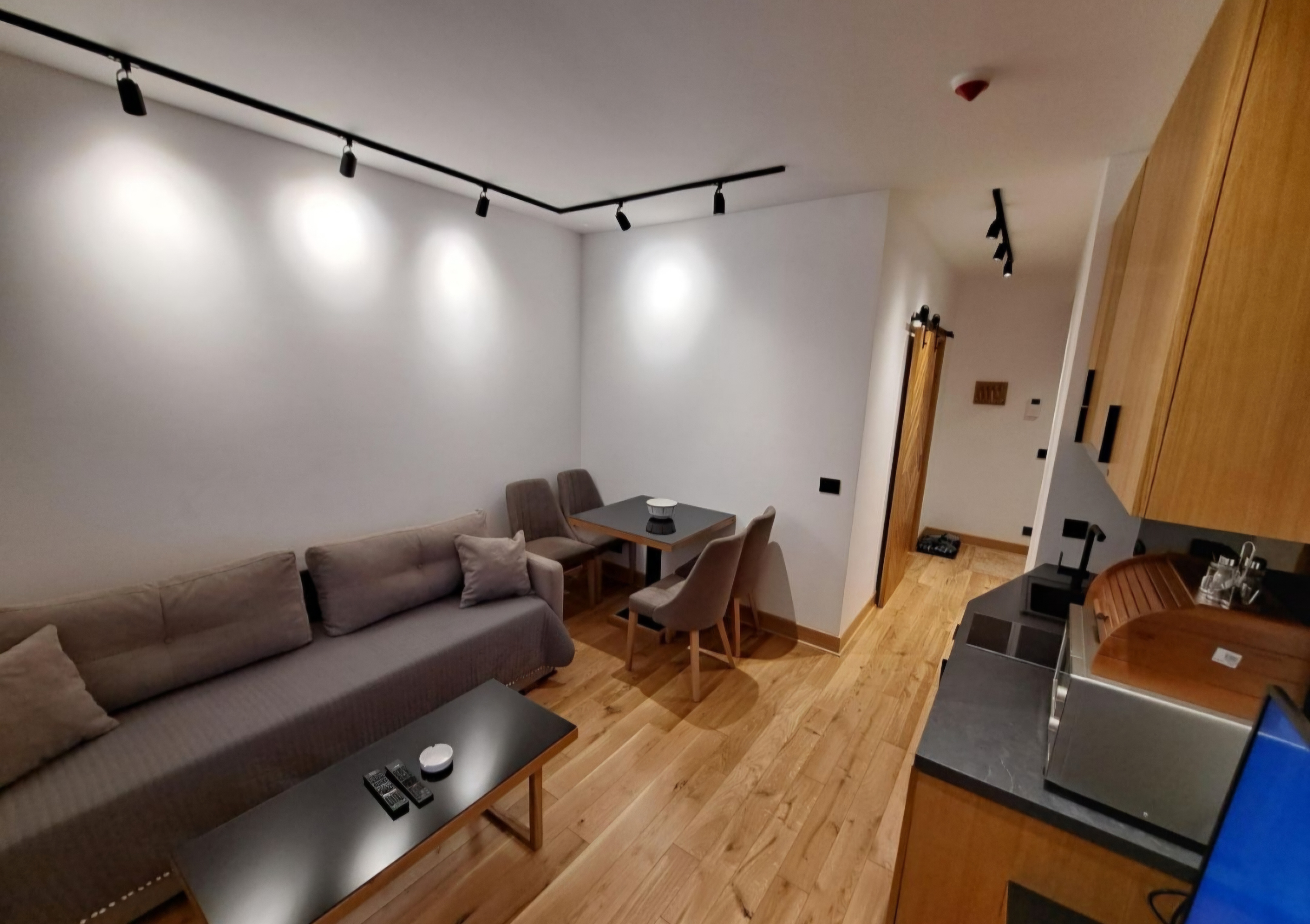 Ap 02, 05, 08, 11, 14 Casa di Legno  - Centar - Photo 2