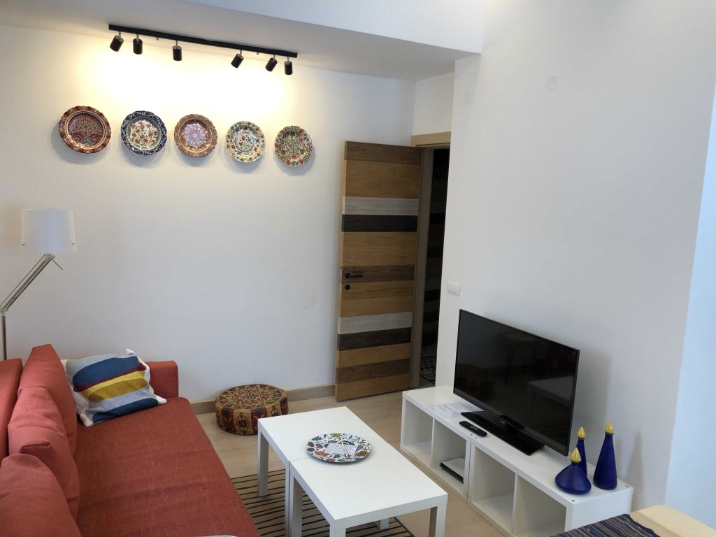 Ap09 Kamena Kuca - Centar 