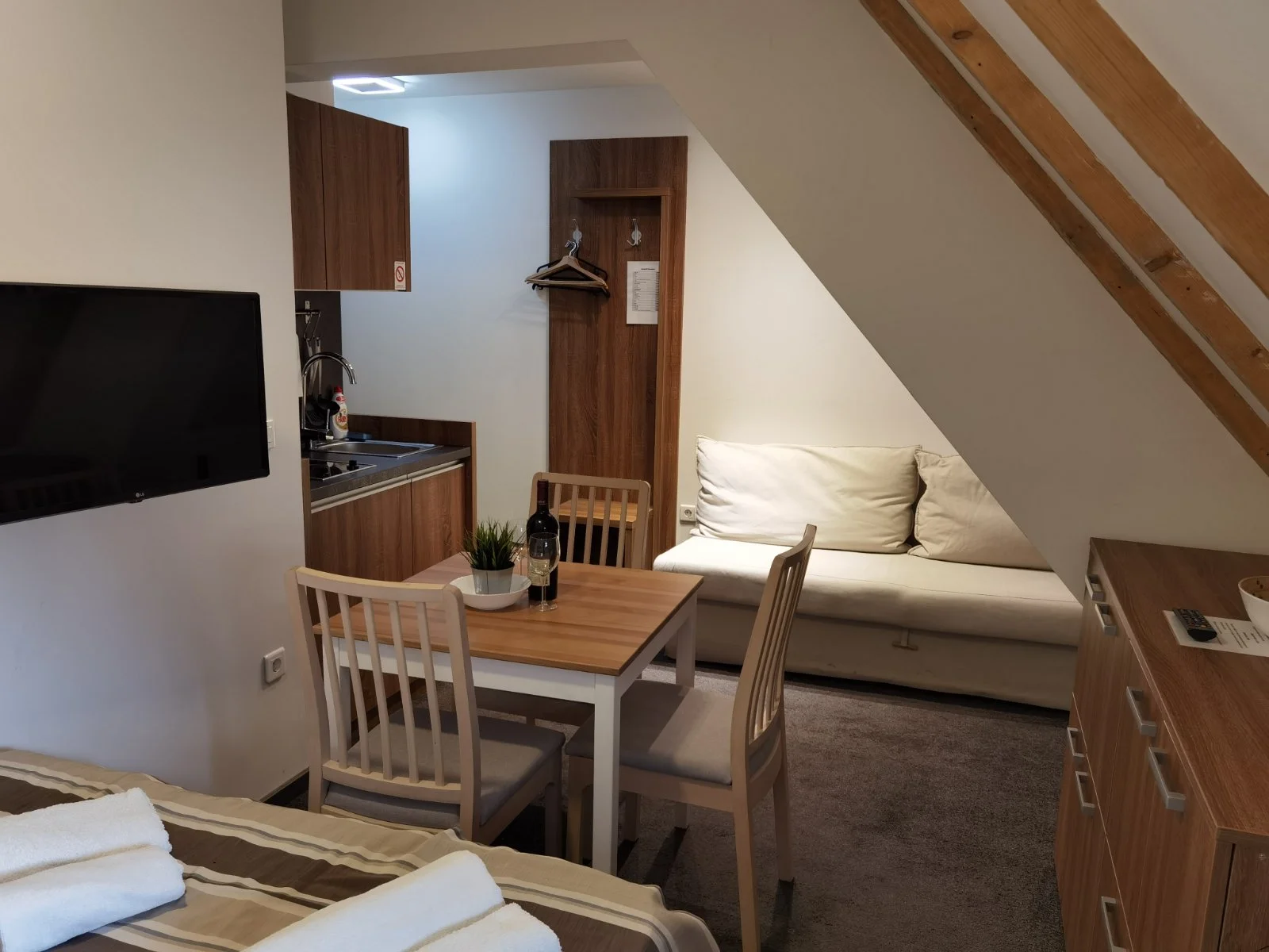 Studio Jelac Snow White